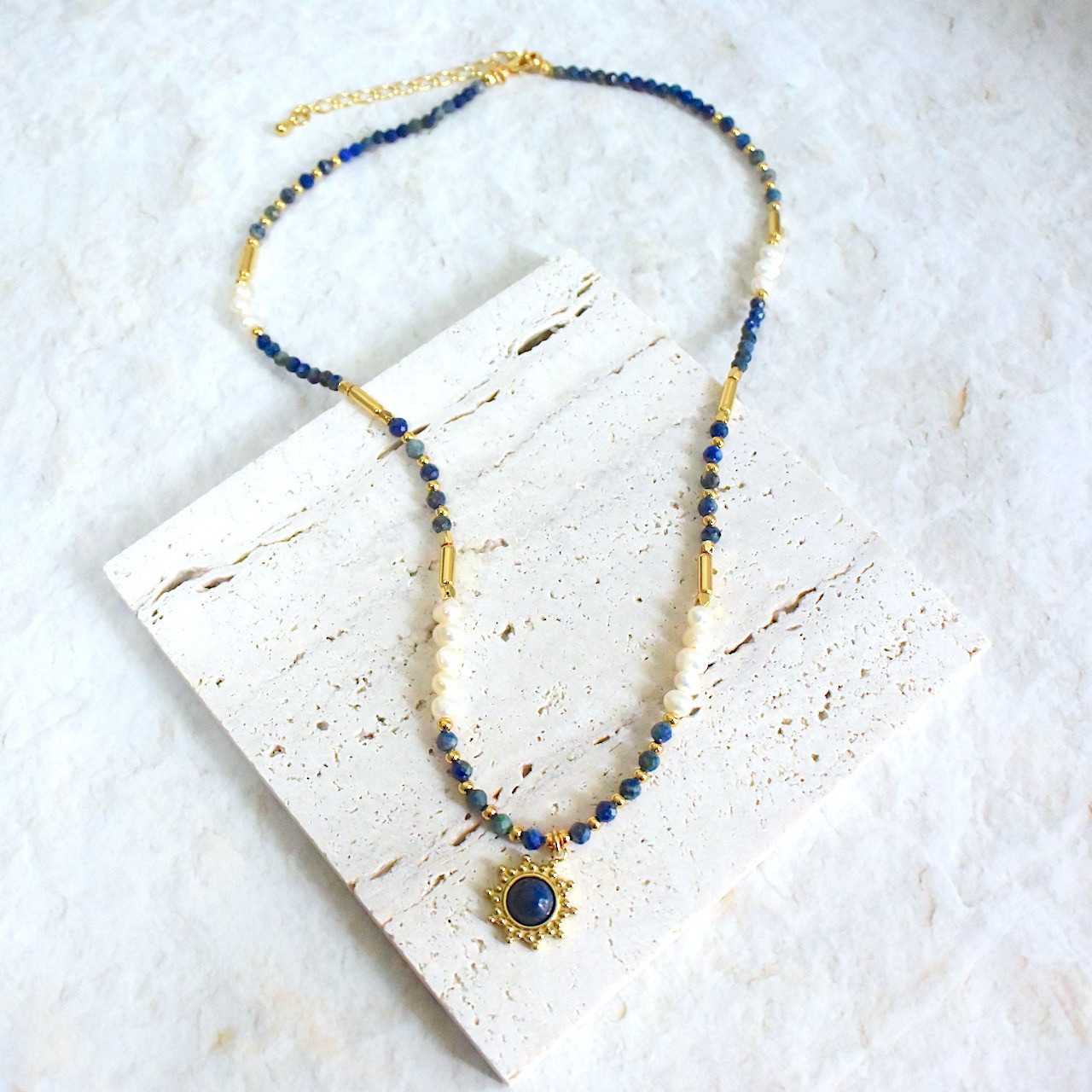 《特集掲載》淡水パールとカイヤナイトのエスニック風ビーズネックレス ステンレス ゴールド