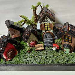 モルタル造形切り株と小人の楽園大幅値下げ致しましたご検討ください