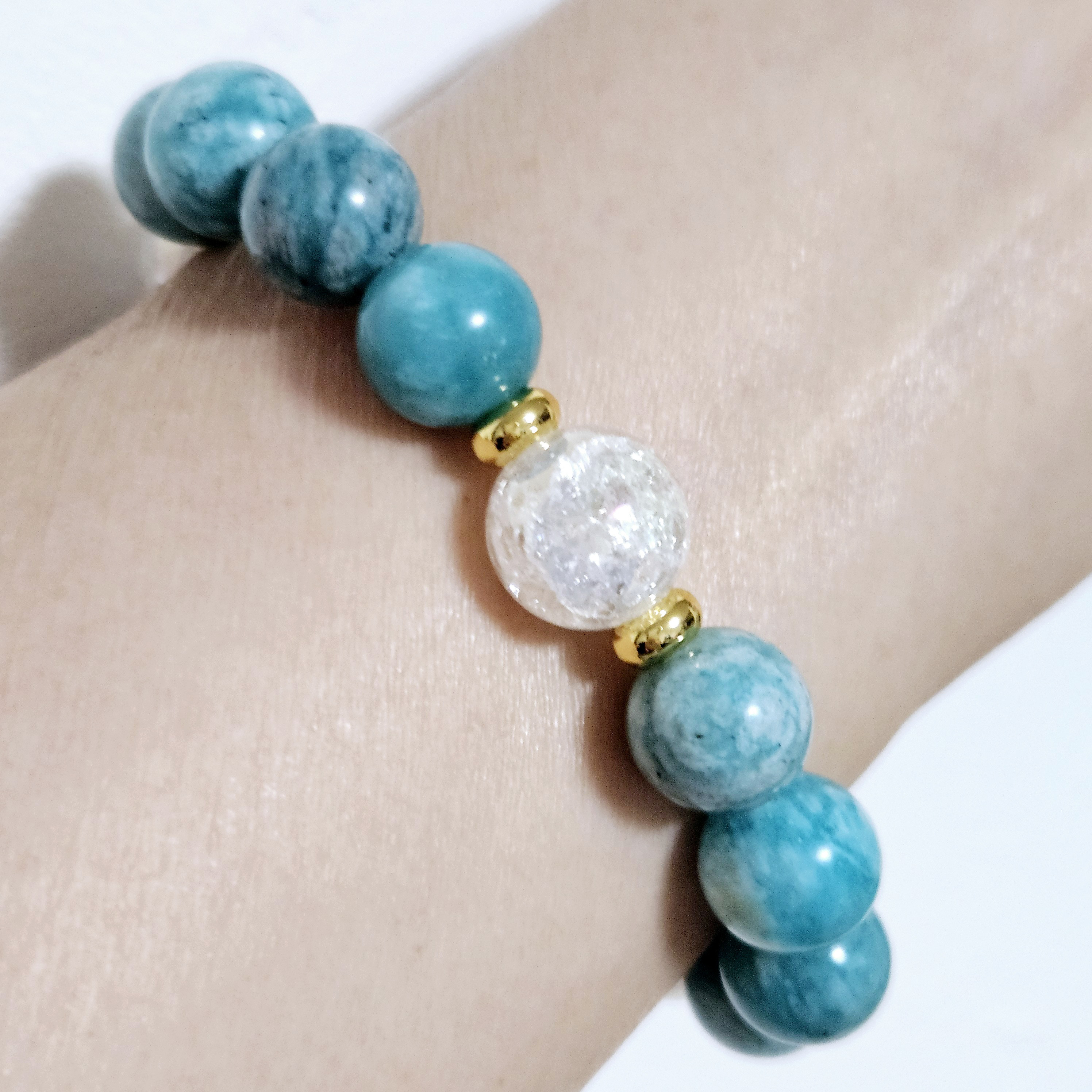 アマゾナイトとクラックアクアクリスタルのブレスレット