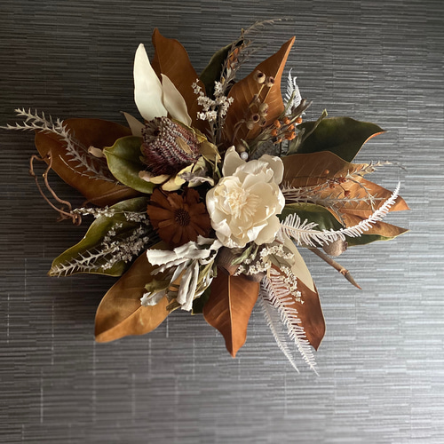 マグノリアのドライフラワー壁掛けアレンジメント ドライフラワー 店舗