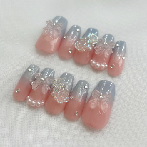 薔薇／グラデーションネイル／ピンクネイル／水色ネイル／ちゅるん  