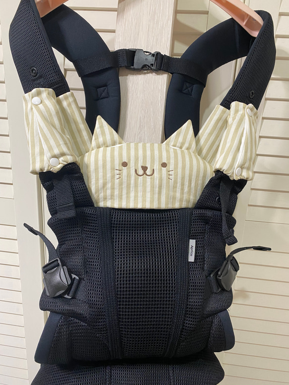 アップリカラクリス対応よだれカバー 首回りカバー猫ちゃん