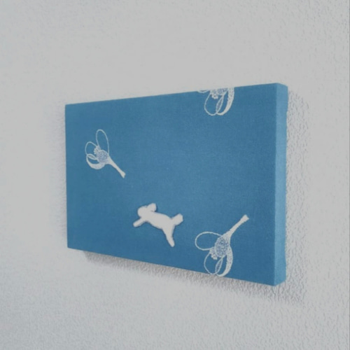 ファブリックパネル　ミナペルホネン　インテリア　ランランラン　うさぎ　北欧 ミナペルホネン ファブリックパネル マドモアゼル ランランラン ウサギ