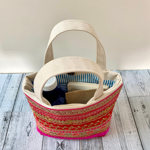 真夏カラーが個性的なインド刺繍リボンのトートバッグ【Sサイズ