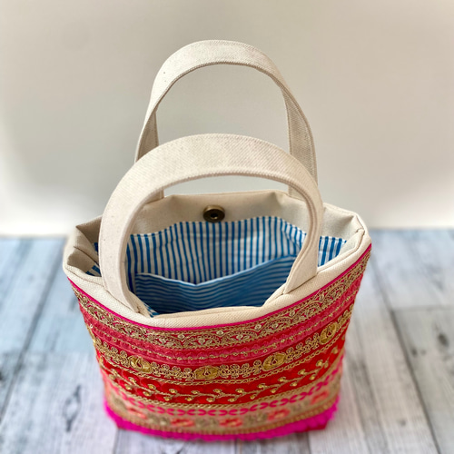 真夏カラーが個性的なインド刺繍リボンのトートバッグ【Sサイズ