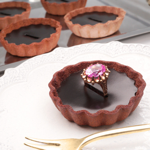 ひとくちチョコタルトなリングスタンド（直径60mm） ／本革製 その他
