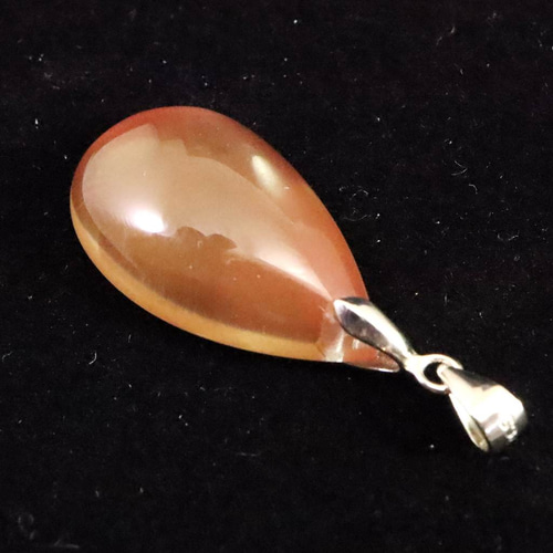 アンデシン カラーチェンジ 24mmティアドロップ型 ペンダント 3.2g