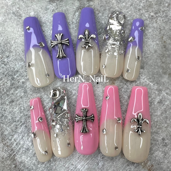 ピンクパープルフレンチ十字架ネイルチップ ネイルチップ（つけ爪