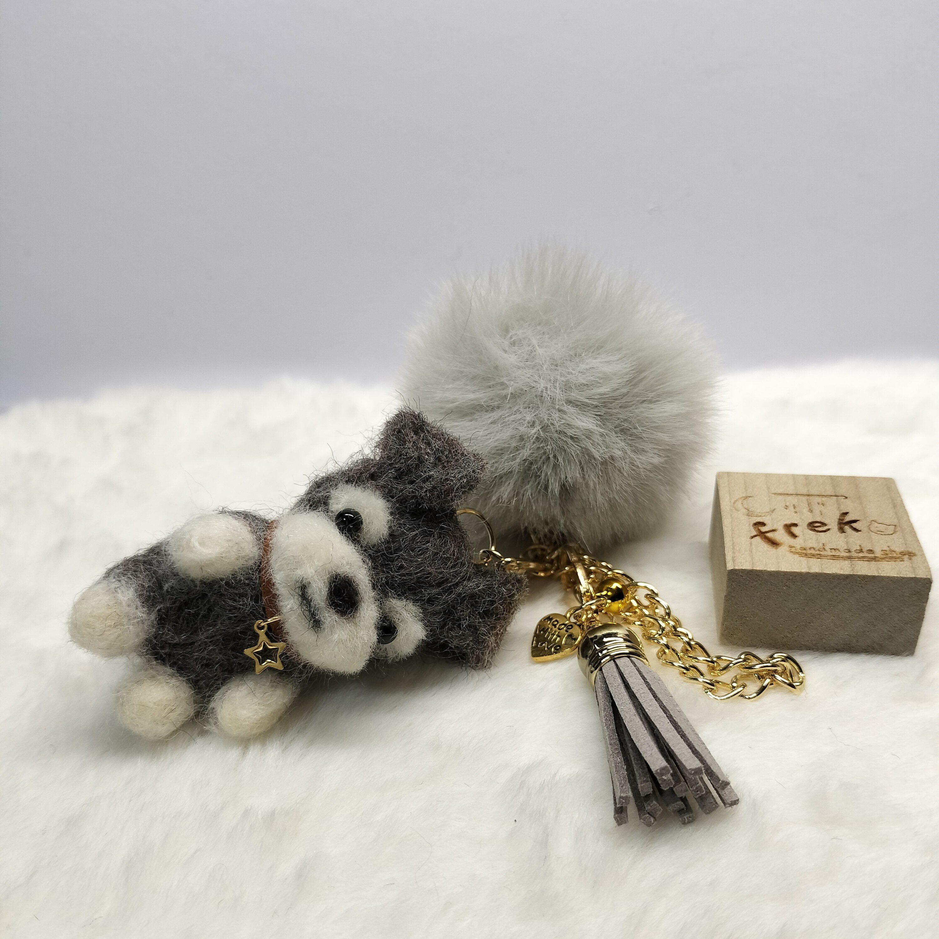 [専用　なお様]ハンドメイド フェルト ストラップ チャーム 05a4b2164a84765ba34fd8938c51a8