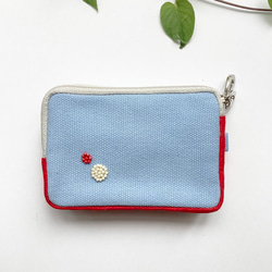 カードポーチ「きゃぁ。らっこ」手刺繍　イヤホンケース　お財布　ラッコ 7枚目の画像