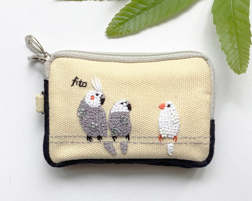 インコ　とり　鳥　刺繍　レザー　がま口　ポーチ　財布　コインケースカードケース 63d4726e518443c6ec00cc8ba80a1e