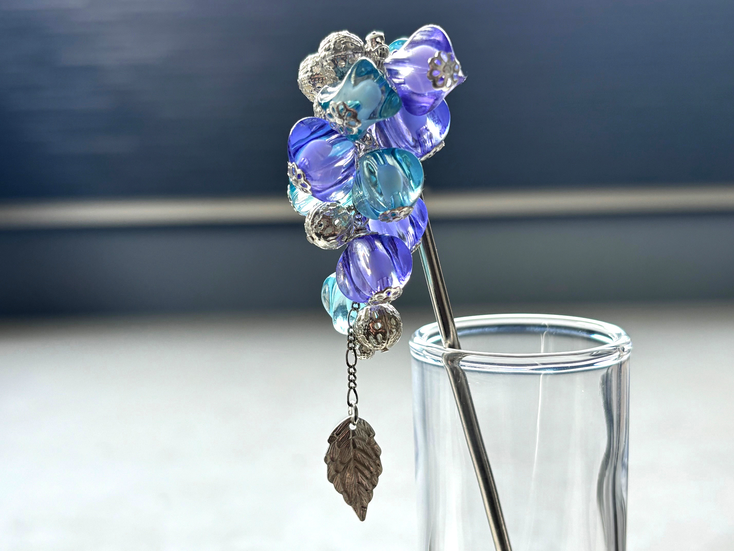 かんざし　鈴生りほおずき風ビーズ　ブルー系　一本簪　一本挿し　青　紫　水色　涼しげ　シルバー　鬼灯　夏　0128