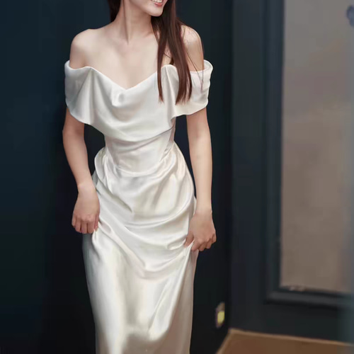 シアーな美しさ オフショルダー ウエディングドレス 雅やか ソフト