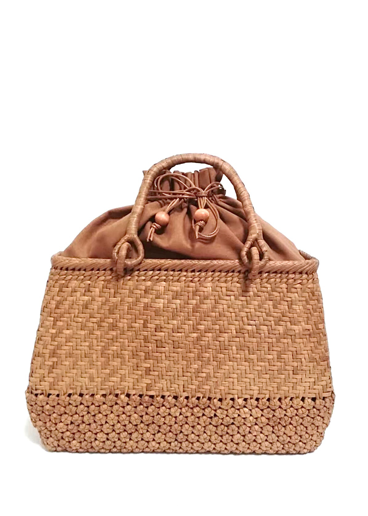 山葡萄バッグ高級極細台形七段花結び かごバッグ 山葡萄バッグ魅力  