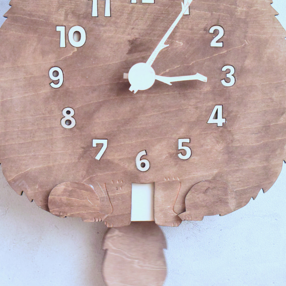 ウォルナット猫＊ロング＊レギュラーサイズの時計 木製 振り子時計 掛け時計 4枚目の画像