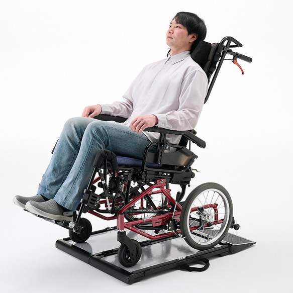 車椅子体重計 くるタイ MIKI FORCE また 車椅子体重計 くるタイ コンパクトで折りたたみ可能な車いす用体重計 mm kg