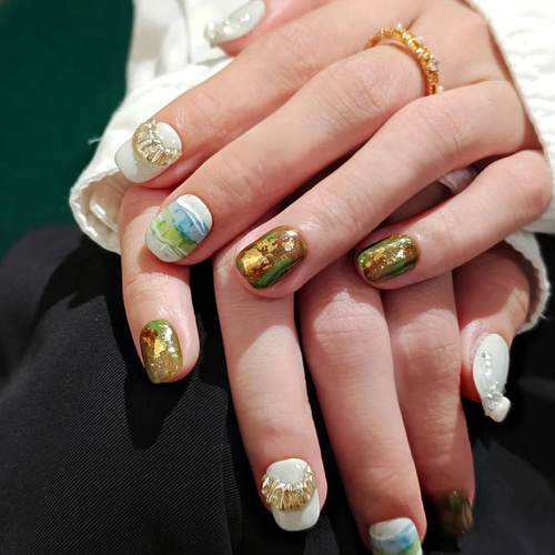 ネイル ネイルチップオーダー マグネット ニュアンス ゴールドパーツ 推し