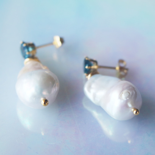 オイスターバロックパール】Regina・ピアス（約17mm淡水パール