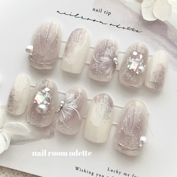 グレージュ フラワー ネイルチップ グレージュのお花ネイルチップ グレージュ おでかけ 日常使い