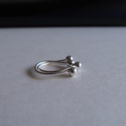 925純銀 幸運馬蹄 U形 圓珠 鎖珠 轉珠 耳環 單只 免費送禮包裝 第2張的照片