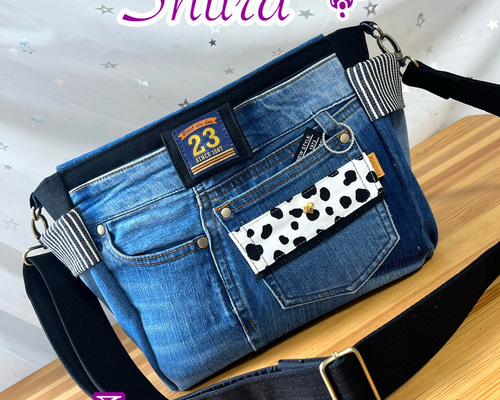 送料込みデニムリメイクバッグ（L）No.573☆ショルダーバッグ 斜めがけ