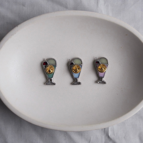 クリームソーダピンバッジ ピンバッチ maumau 通販 18047857｜Creema