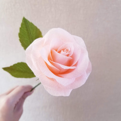 【ペーパーフラワー】ピンクのバラの一輪挿し　造花 4枚目の画像