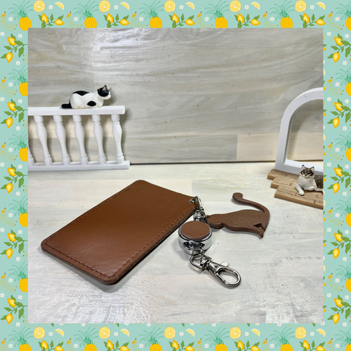 本革 パスケース 定期入れ リール付きパスケース 革 レザー ねこ 猫  