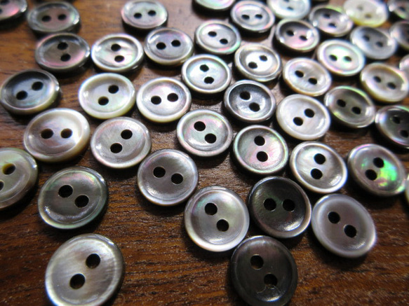 黒蝶貝のボタン　10mm　カップ型　　20個 2枚目の画像