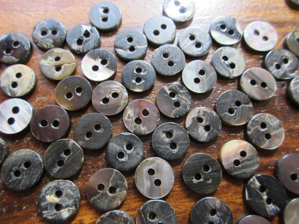 黒蝶貝のボタン　10mm　カップ型　　20個 4枚目の画像