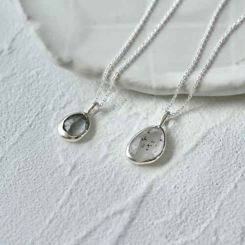 ドットクオーツ necklace ネックレス・ペンダント MAYUZUMI