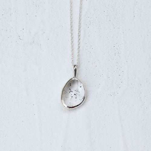 ドットクオーツ necklace ネックレス・ペンダント MAYUZUMI