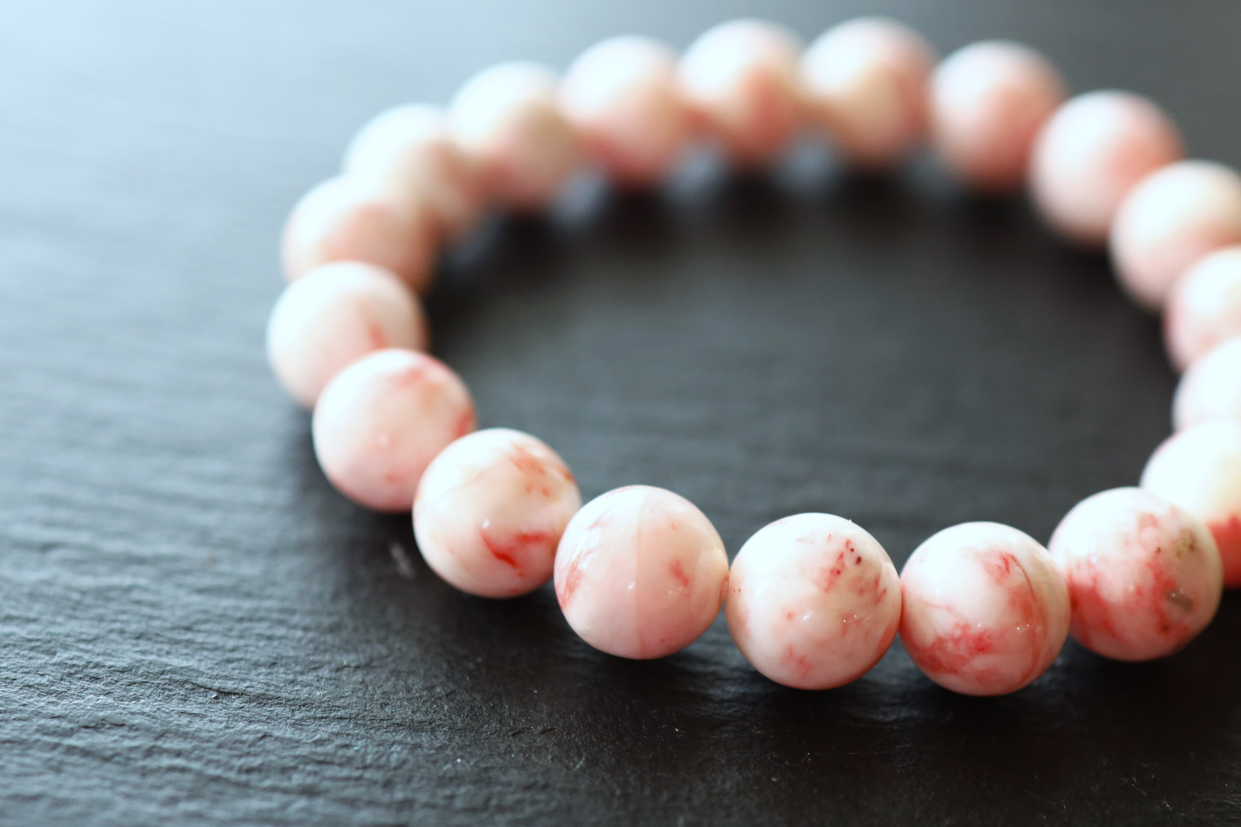 …☆プレミアムブレス☆…☆深紅の竜血【ドラゴンブラッド】：シナバークォーツ：約10ミリ☆…