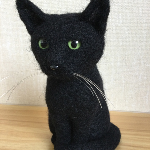 Amazon.co.jp: 毛づくろいする黒猫#羊毛フェルト #ハンドメイド