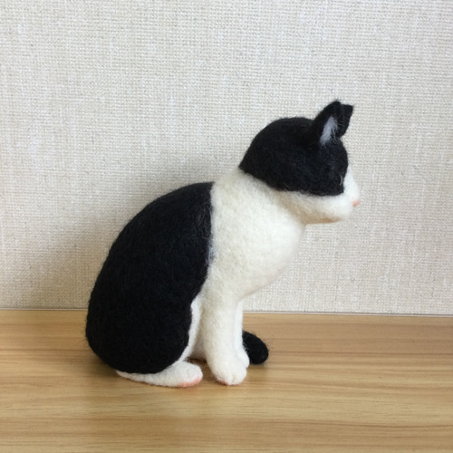 洋服を着た猫ちゃん 羊毛フェルト 猫 ねこ ネコ ハンドメイド