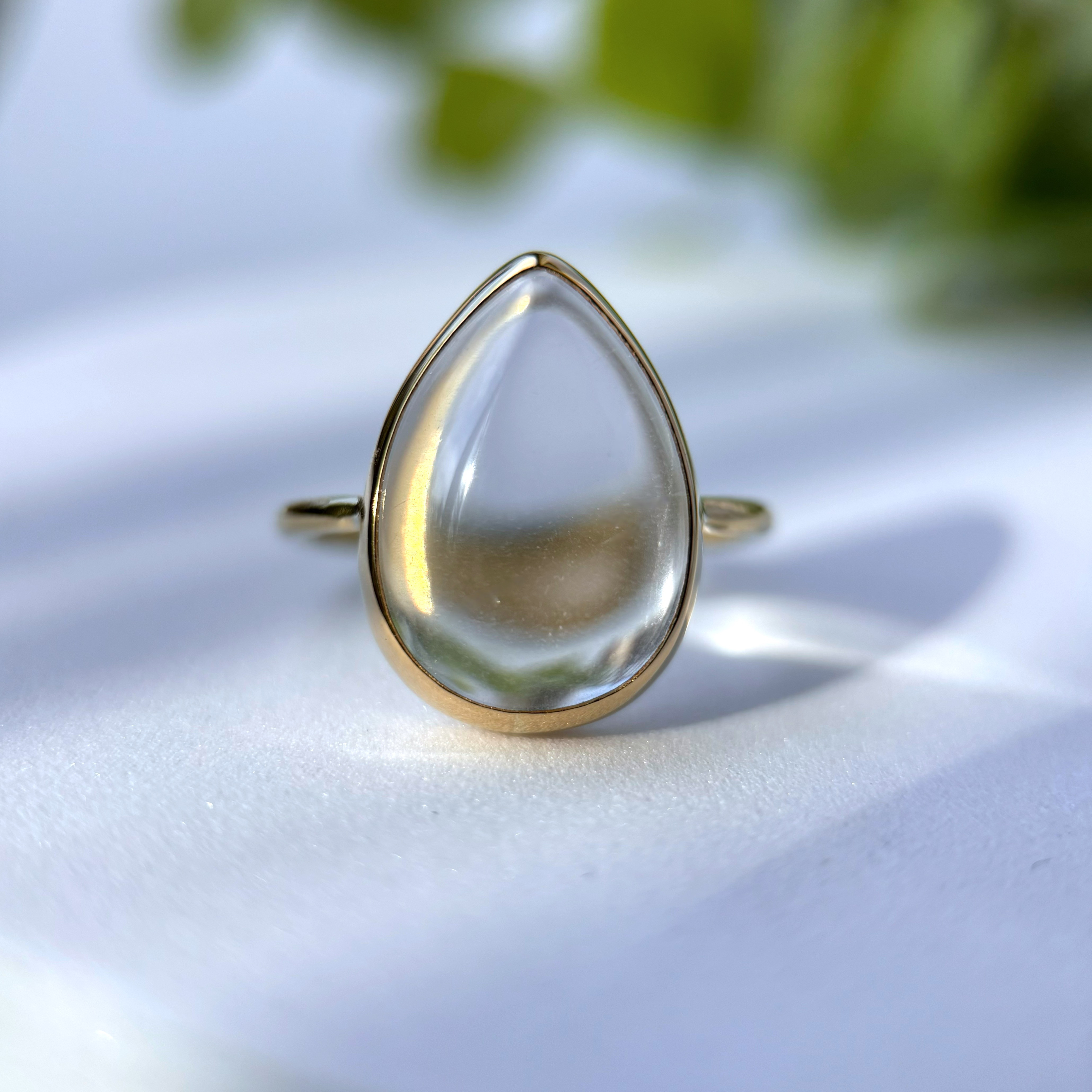 【受注制作】ぷるぷる 雫のクリスタルクォーツリング（真鍮・silver）