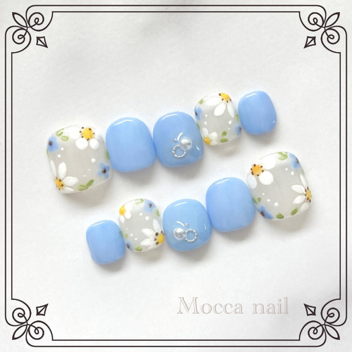 075】囲みフラワー ミルキーブルー ちゅるん ネイルチップ ネイル  