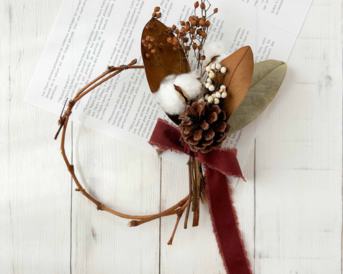 秋の実物スワッグリース｜おしゃれなドライフラワーリースをインテリア