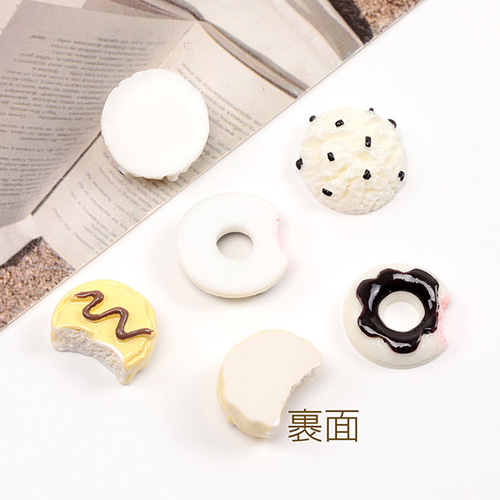 A5465-B 30個 スイーツデコパーツ パン ミニチュアスイーツ貼付け  