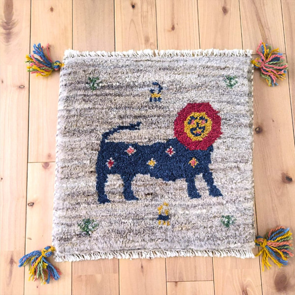 ミニギャベ●37×36㎝●手織●本物●新品未使用 遊牧民が紡ぐギャッベ ミニギャベ 32×36㎝ 手織 遊牧民が紡ぐギャッベ 遊牧民族の手織り絨毯