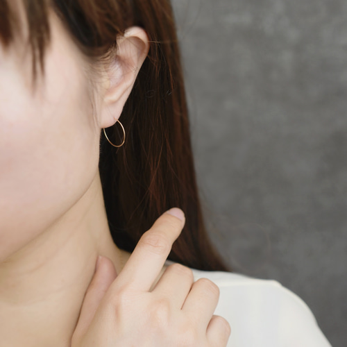 14kgf フープピアス ▶︎ 華奢 シンプル プレーン 約15mm 1.5cm (16mm