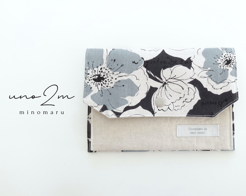 本革紫陽花ブルーのマルチポーチお薬手帳 母子手帳 銀行通帳などに