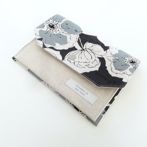 本革紫陽花ブルーのマルチポーチお薬手帳 母子手帳 銀行通帳などに