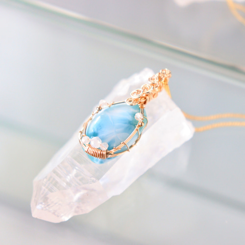 天然石ラリマーとムーンストーンのワイヤージュエリーネックレス