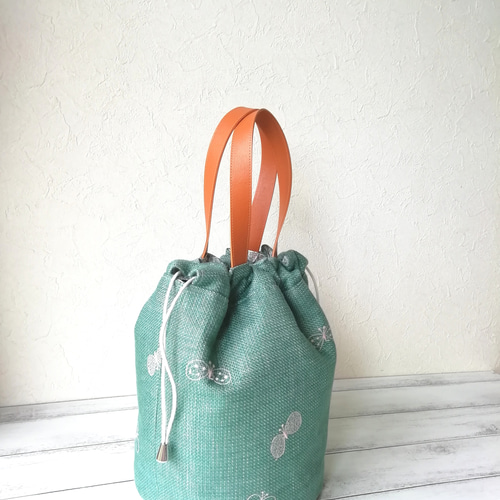 ♡handmade♡ミナペルホネン底がまぁるい巾着バッグ