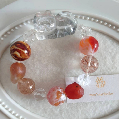 ブラックルチルクォーツのネコ レアストーン天然石デザイン  