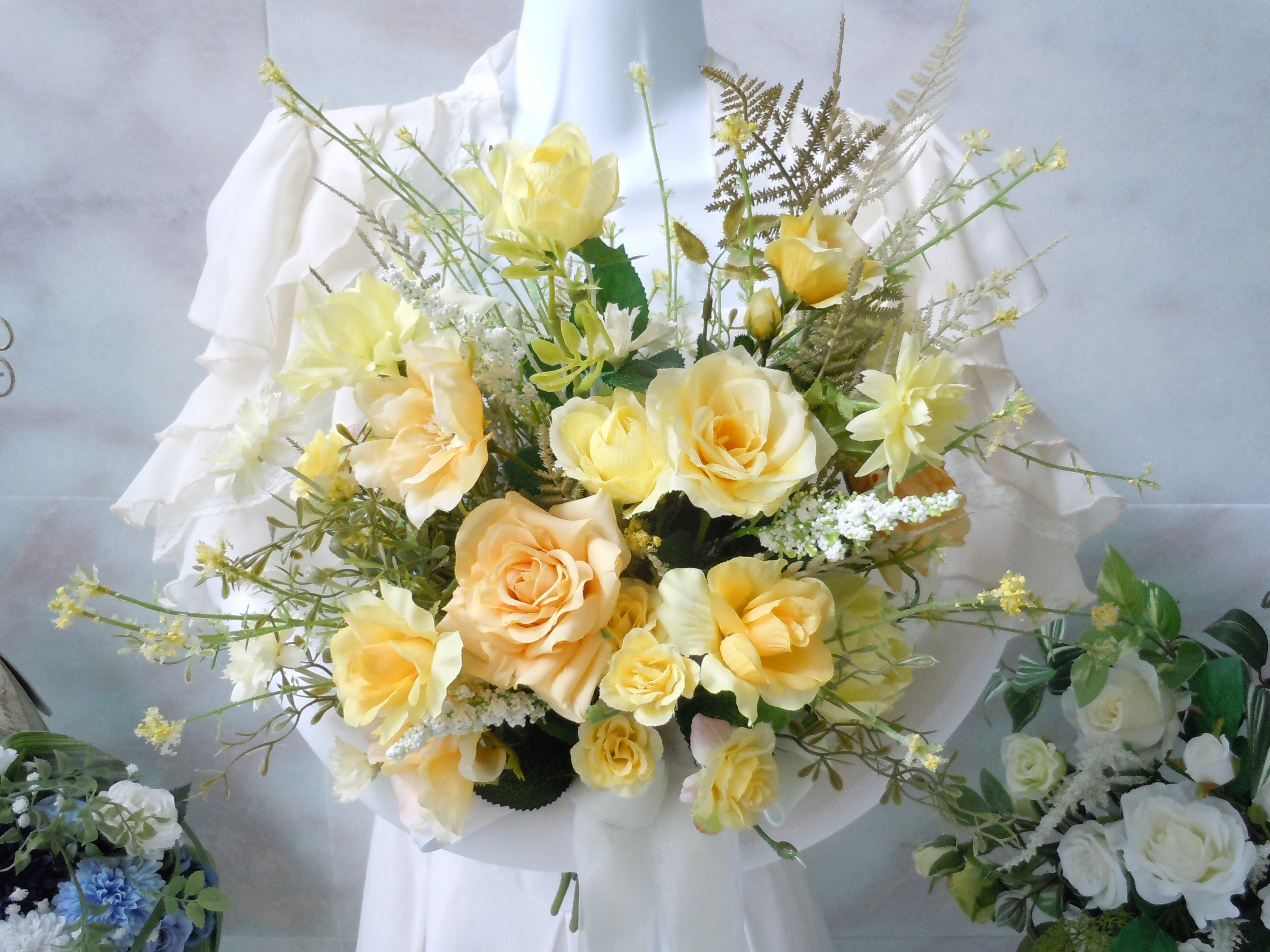 SALE セール 特価中◆華やか＊イエローカラーのクラッチブーケ＊ウエディングブーケ◆ナチュラルブーケ イエローブーケ 5,767円