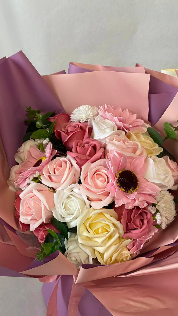 2色選べる枯れないお花ソープフラワー花束 母の日造花  敬老の日フラワーギフト バラ 結婚式ケ 誕生日卒業式成人式 5枚目の画像