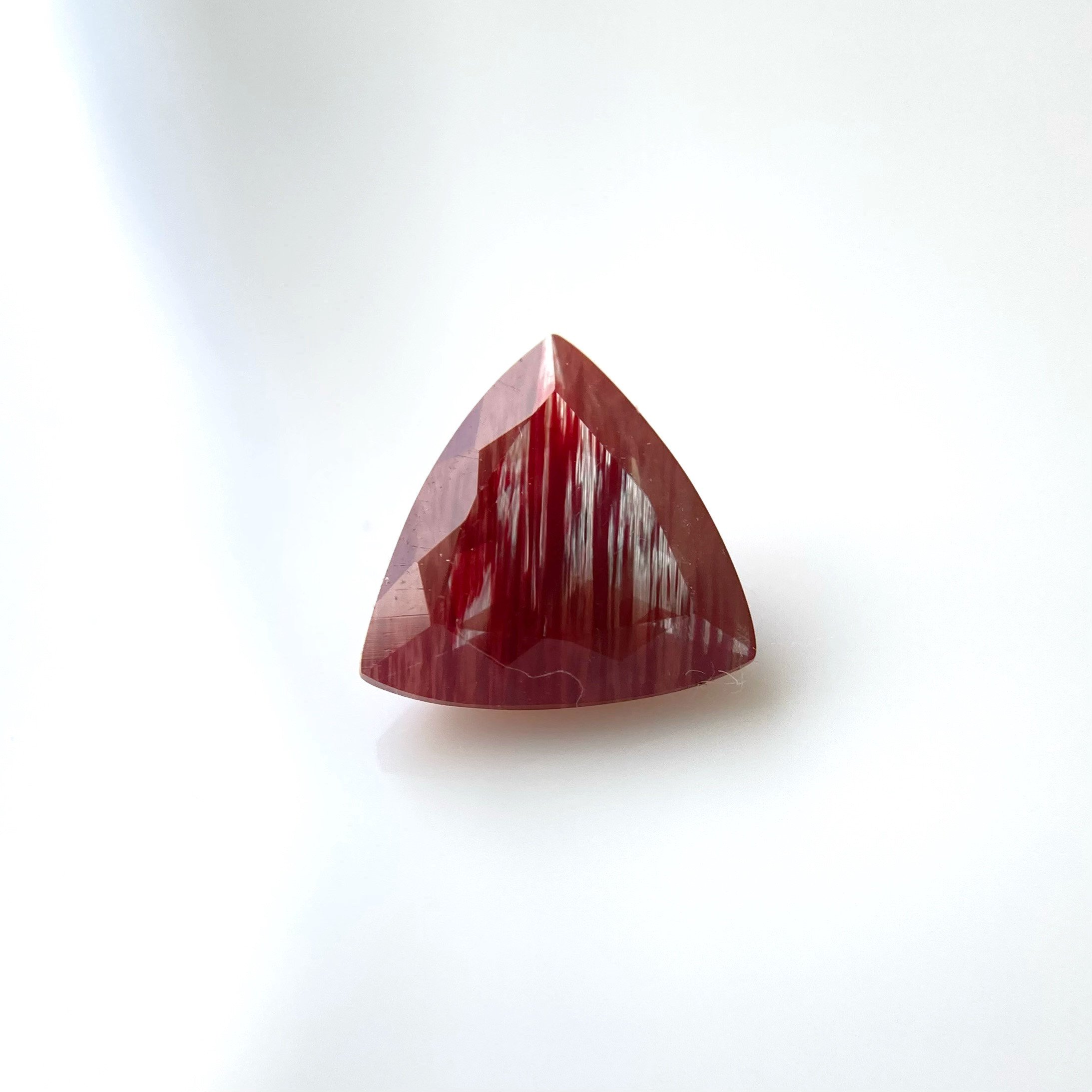 バイカラレッドアンデシン【ANDESINE】