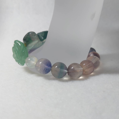 グリーン＆パープルフローライト蛇 天然石デザインブレスレット 素敵な  